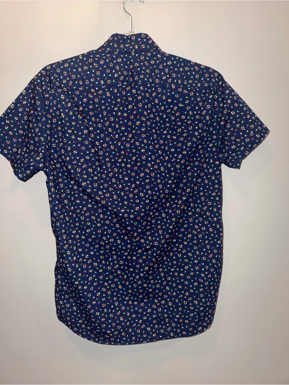 J. Crew Navy Short-Sleeve Button-Down with Mini Floral Print size Small Preppy